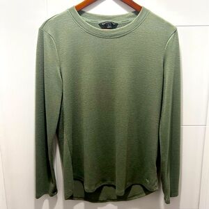 Green, long sleeve banana republic size M